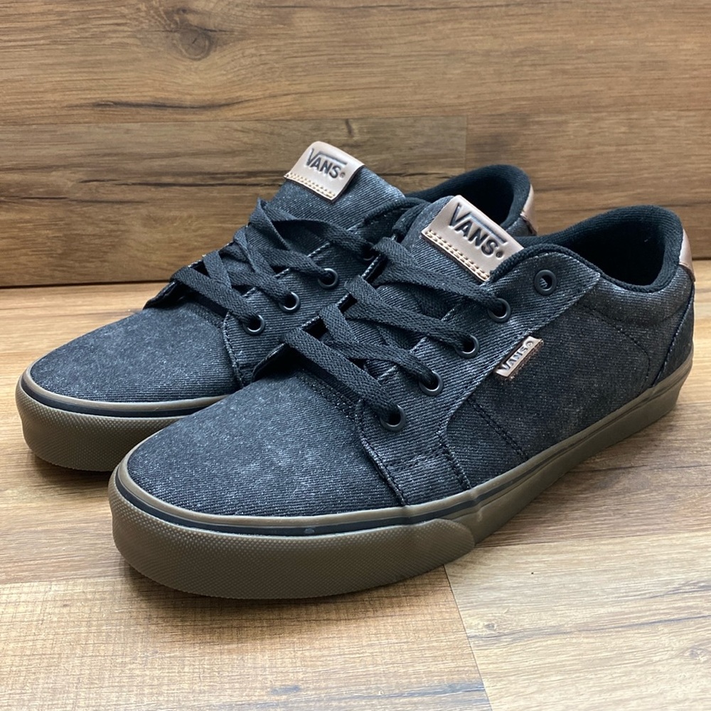 VANS BISHOP BRAND NEW